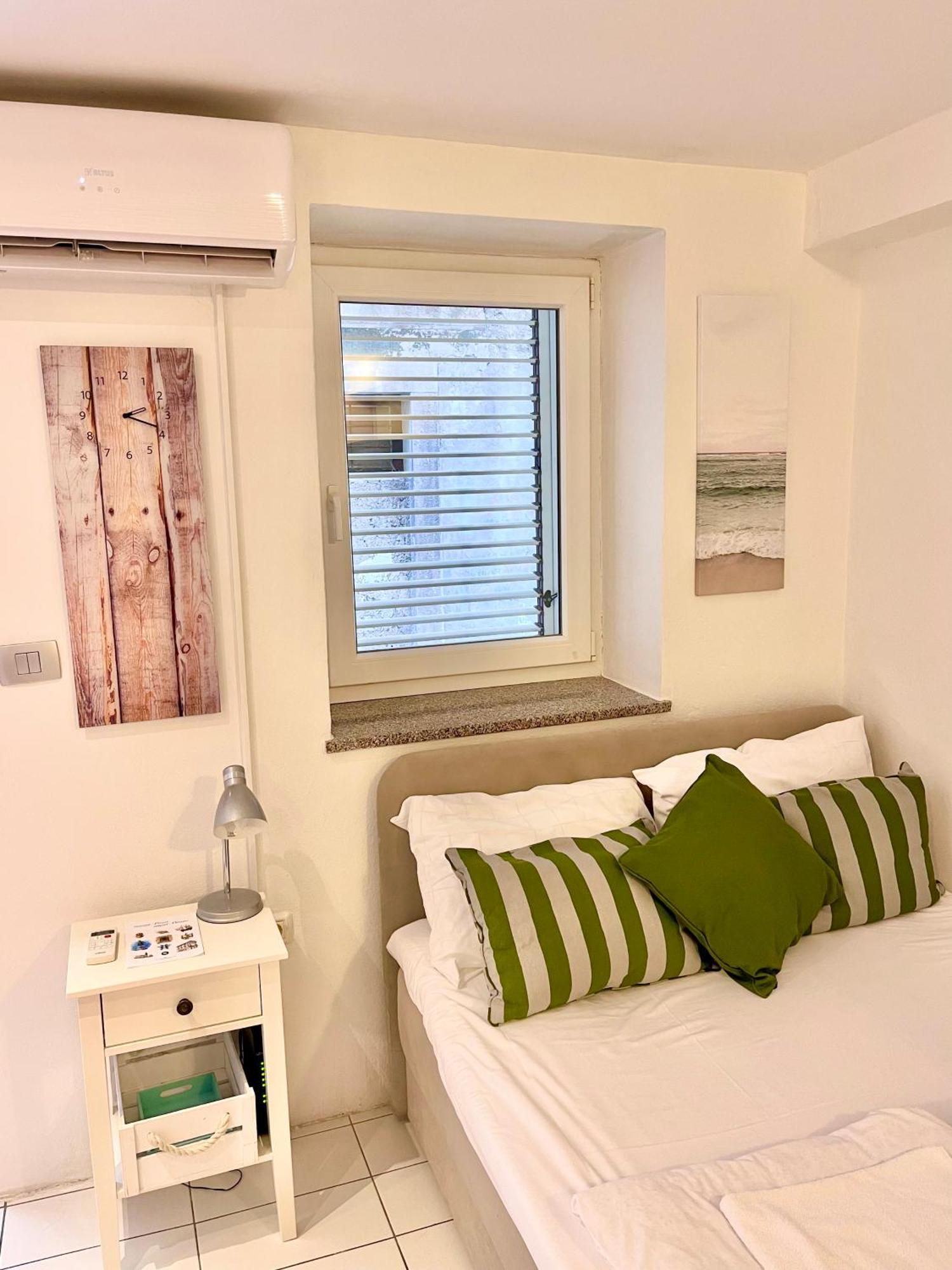 Devi-Piran Apartment ภายนอก รูปภาพ