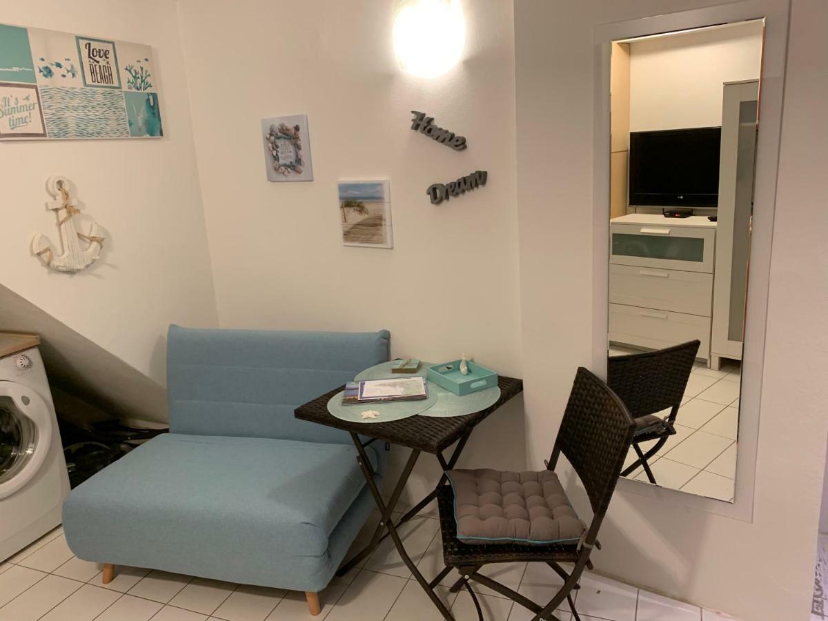 Devi-Piran Apartment ภายนอก รูปภาพ