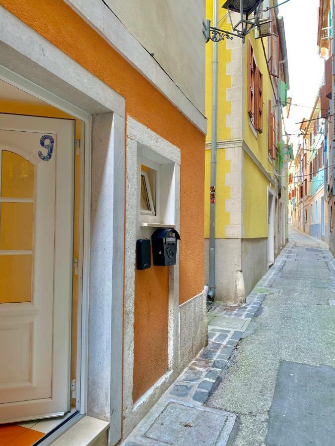 Devi-Piran Apartment ภายนอก รูปภาพ