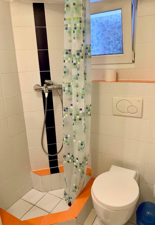 Devi-Piran Apartment ภายนอก รูปภาพ